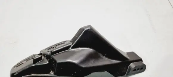Opel Mokka B Fender mounting bracket 9825559780
