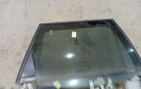 Audi A4 S4 B5 8D Rear door window glass AS2