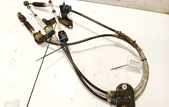 Volvo S40 Gear shift cable linkage 