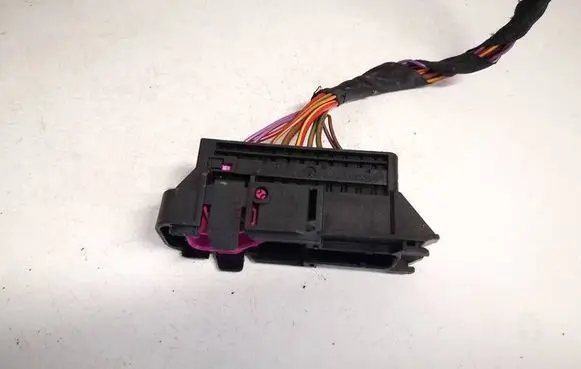 Volkswagen PASSAT B6 Sensor 1k0937722d