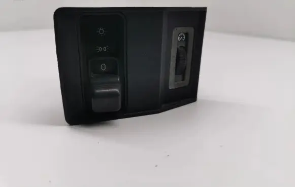 Fog light switch