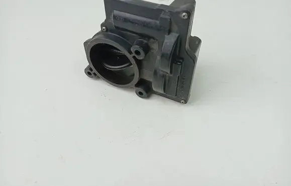 Volkswagen Golf Plus Throttle valve 03C128063A A2C53104475 190107200330