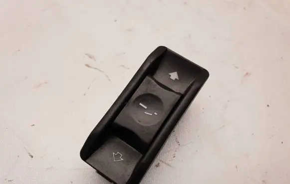 BMW 7 E65 E66 Sunroof switch 6942068 03015080 6131