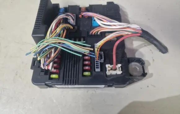 Renault Megane II BSM Control unit 8200306033A