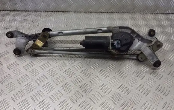 Nissan Primera Front wiper linkage 