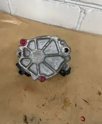 Ford Focus Vacuum pump 9684786780
