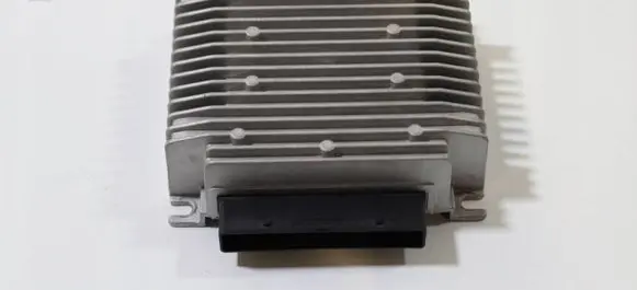 Tesla Model S Sound amplifier 1004833-10-A 100483310A 1004833