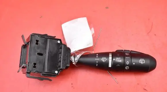 Mitsubishi Colt Headlight wiper switch 17E018