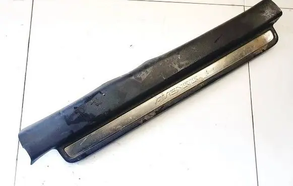 Toyota Avensis T250 Front sill trim cover 6791305050 67913-05050