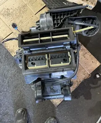 Volvo XC70 Interior heater climate box assembly 6G9N19K610AA