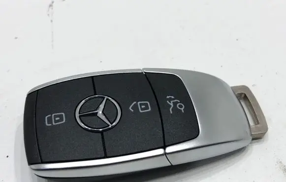 Mercedes-Benz GLE W167 Ignition key/card A1779055604