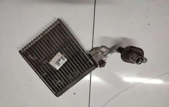 Honda Jazz A/C cooling radiator (condenser) 