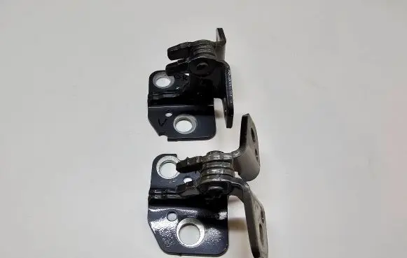 Jeep Grand Cherokee WL Rear door hinge set 095 092