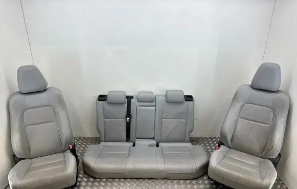 Toyota Auris E180 Interior set