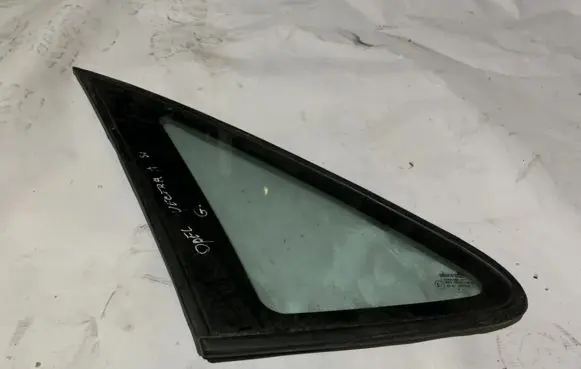 Opel Vectra A Rear side window