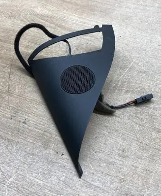Volkswagen Touareg I Front door high frequency speaker 7L6837994
