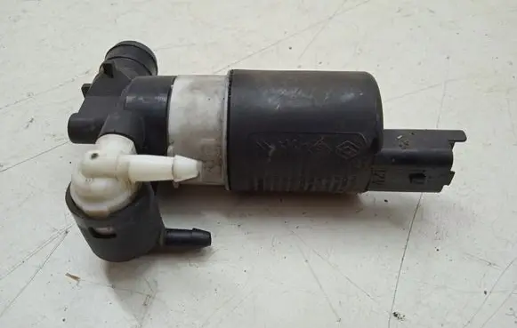 Citroen C4 I Picasso Windscreen/windshield washer pump