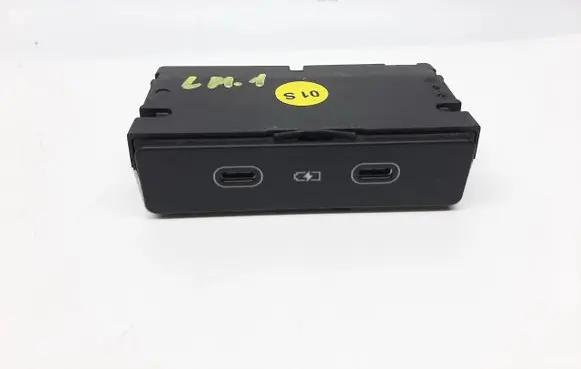 USB socket connector