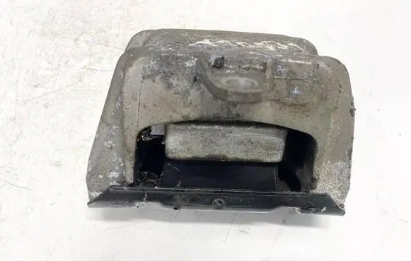 Volkswagen Golf IV Engine mount bracket 1j0199555