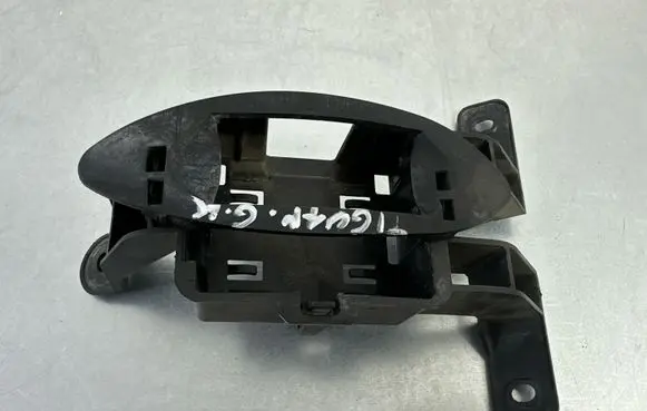 Volkswagen Tiguan Distronic sensor bracket 5NA907907