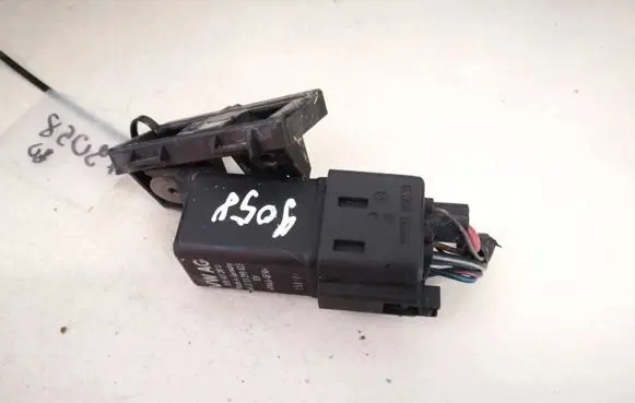 Volkswagen Caddy Glow plug pre-heat relay 038907281d 51299023