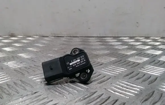 Audi A3 S3 8P Air pressure sensor 0261230073 038906051D