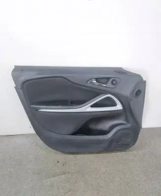 Opel Zafira C Front door card panel trim