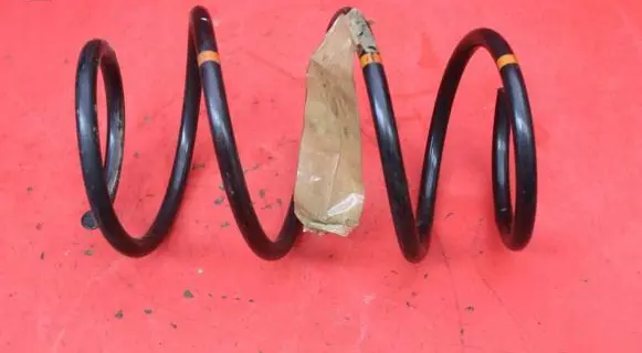 BMW 3 E46 Front coil spring