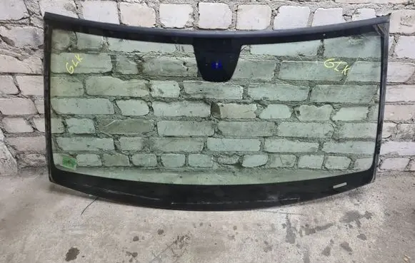 Mercedes-Benz GLK (X204) Front windscreen/windshield window 
