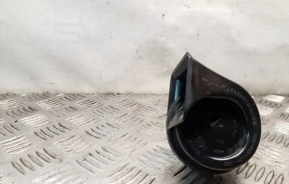 Skoda Octavia Mk2 (1Z) Horn signal 703881157
