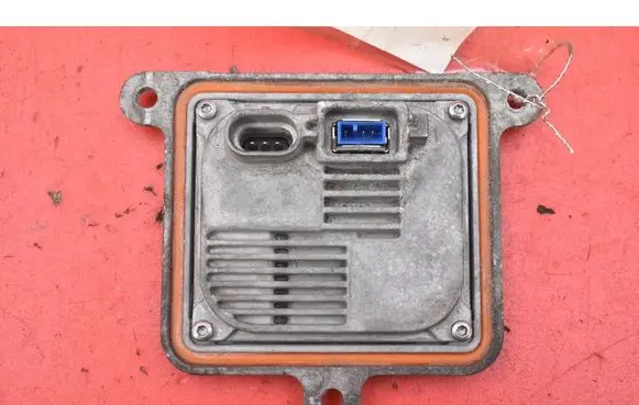 Volkswagen Golf Plus Voltage converter/converter module AA3261002HQ
