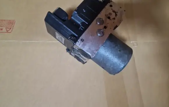 Toyota Avensis T250 ABS Pump 0265950149
