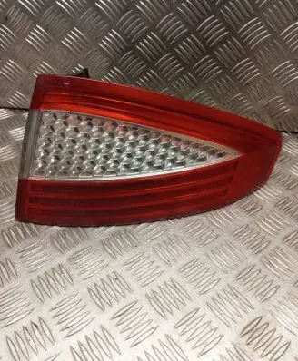 Ford Mondeo MK IV Rear/tail lights 7S7113404A