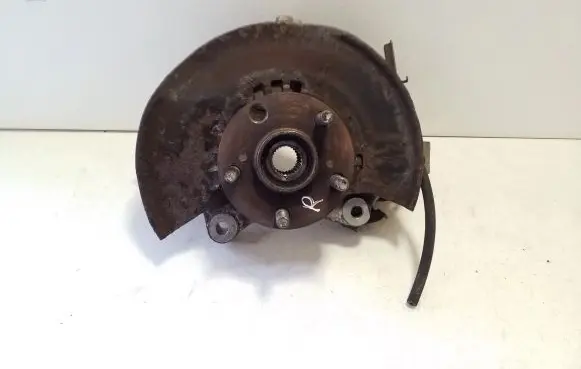 Lexus CT 200H Front wheel hub