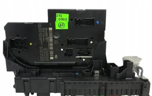 Mercedes-Benz E W212 Engine control unit/module ECU A2129060905