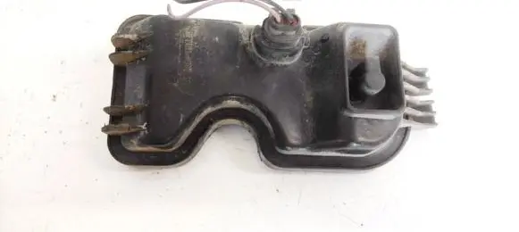 Headlight/headlamp dust cover