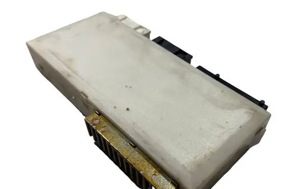 BMW 5 E39 Comfort/convenience module 8373809 72037310