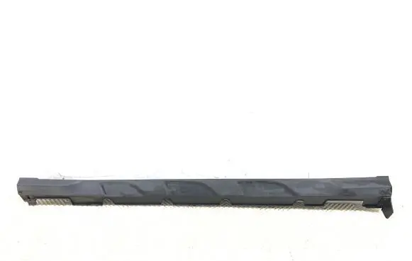 Hyundai Kona I Front sill (body part) 