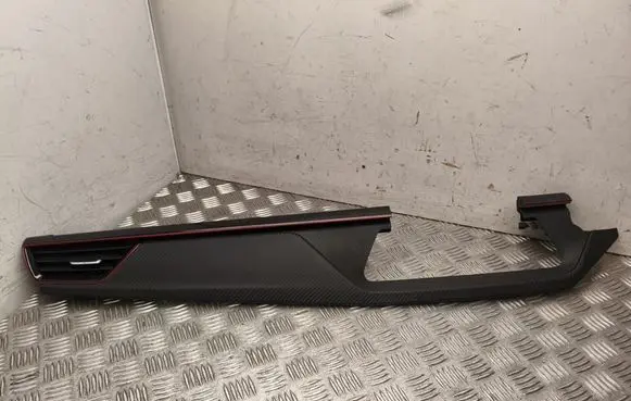 Skoda Kamiq Radio/GPS head unit trim 656947194