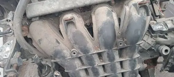 Mitsubishi Colt Exhaust manifold MN143823