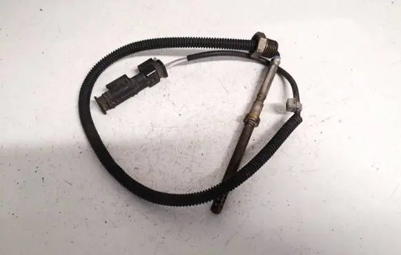 Mercedes-Benz C AMG W204 Exhaust gas temperature sensor A0071539528