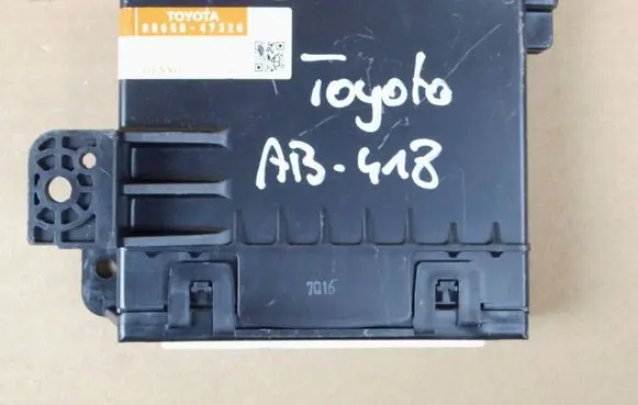 Toyota Prius (XW30) Air conditioner control unit module 8865047320