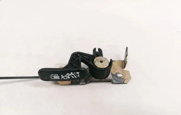 Ford Mondeo Mk III Fuel tank opening switch 
