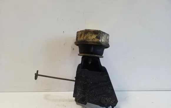 Volkswagen Transporter - Caravelle T4 Engine mount bracket 701199201B