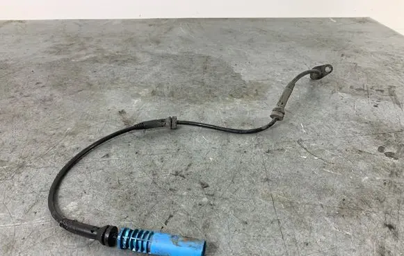 BMW 5 E60 E61 Front ABS sensor wiring 6908705