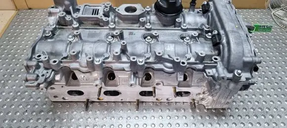 Mercedes-Benz GLC X253 C253 Engine head R274016 A2740106900