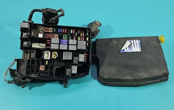 Fuse box set