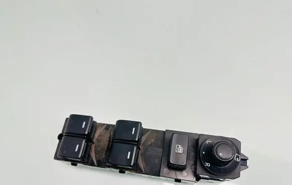 Mazda CX-5 Electric window control switch 