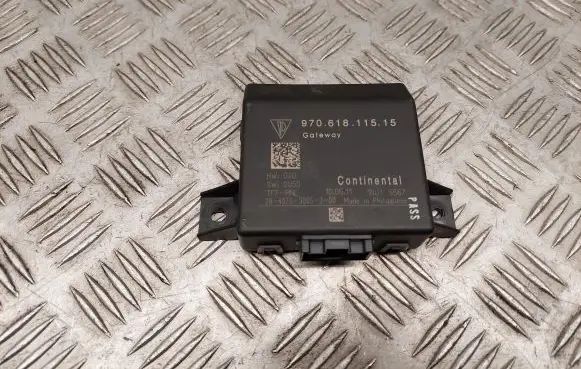 Porsche Panamera (970) Gateway control module 97061811515