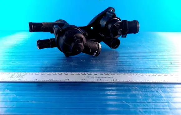 Audi A3 S3 A3 Sportback 8P Engine coolant pipe/hose 03C121118C 03C121118